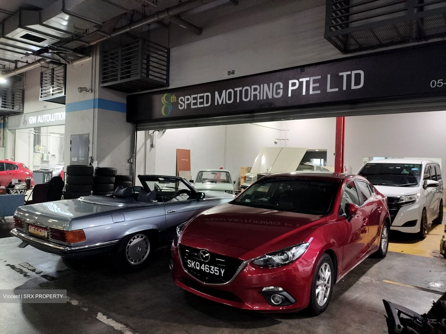 Carros Centre (D25), Factory #556308711